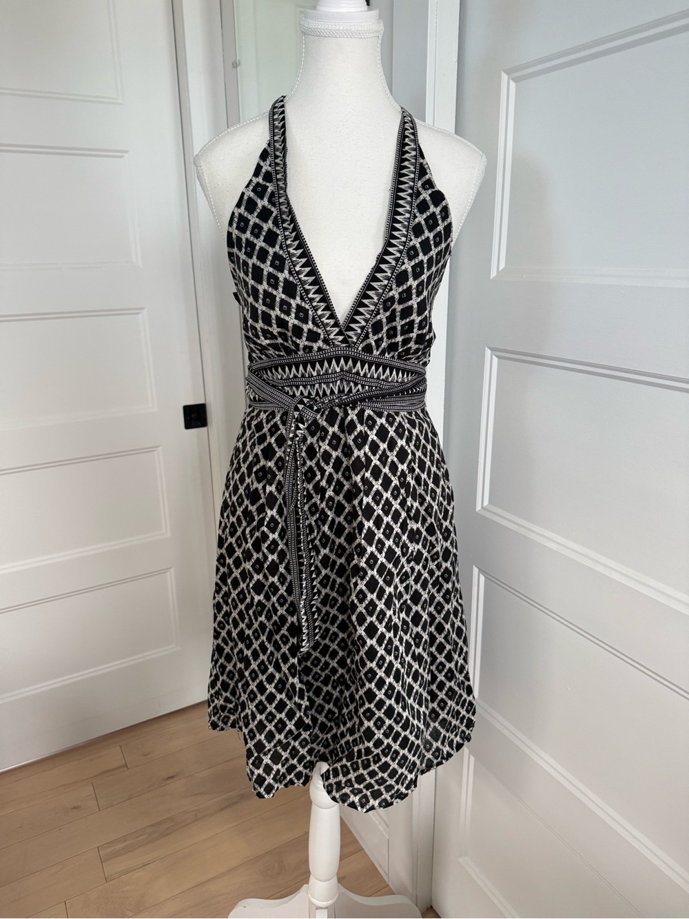BCBGMaxAzria Black and White Halter Dress with Geometric Pattern